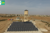 حاجة أهالي ريف درعا للماء دفعتهم لتسخير الطاقة البديلة (ألواح الطاقة الشمسية) لأن تكون مصدراً أساسياً لتشغيل "مشروع بئر المياه في بلدة نصيب" بريف درع