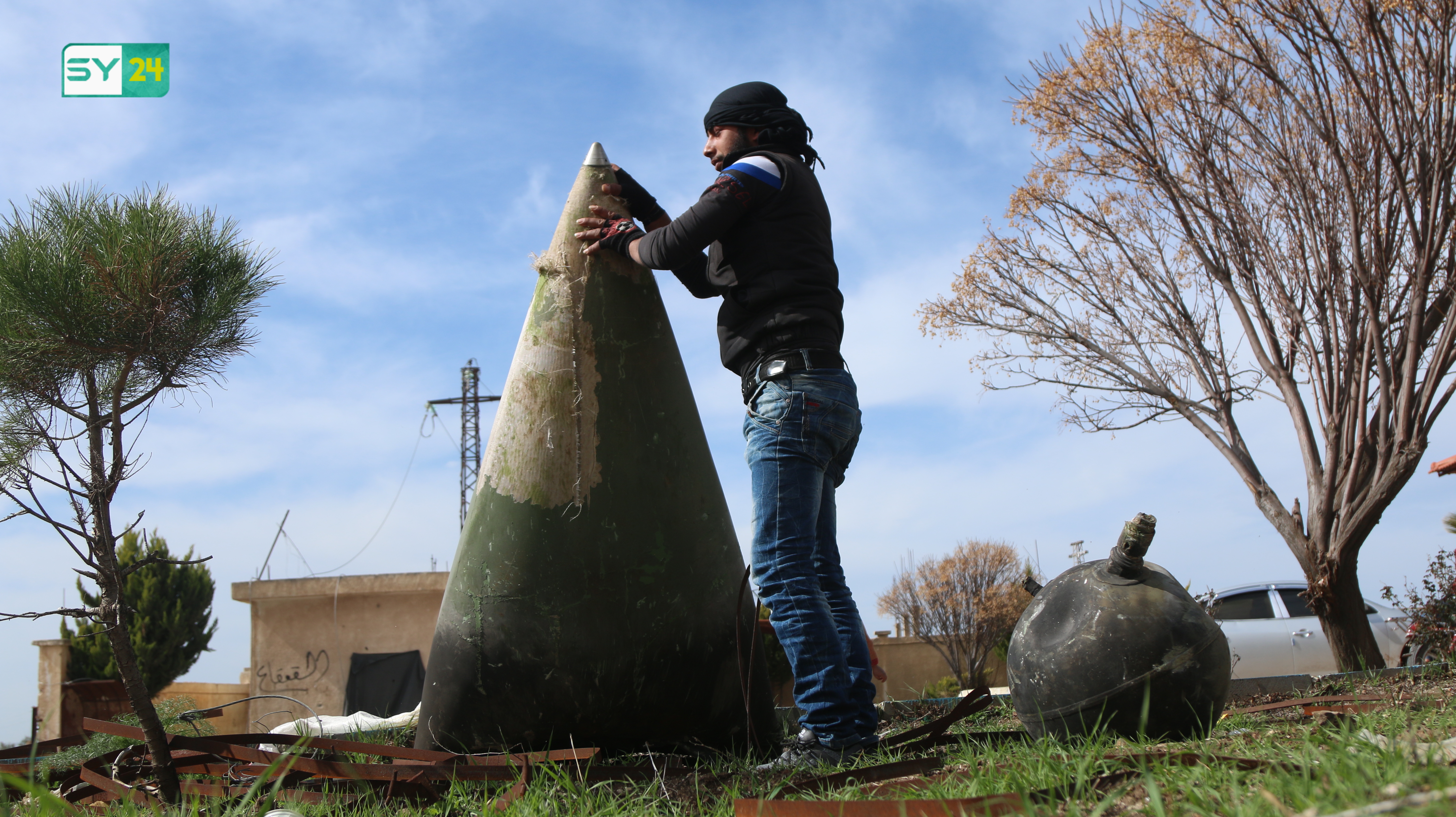 القوات الإسرائيلية تعترض صواريخ أطلقتها القوات السورية والإيرانية في سماء القنيطرة