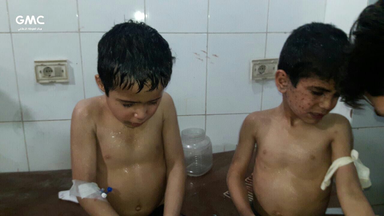 مقتل نحو 100 مدني.. والأسد يستخدم مجدداً الغازات السامة في غوطة دمشق