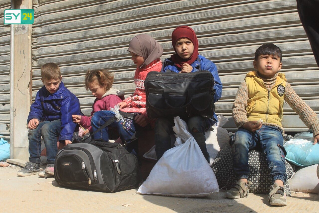 جرحى الغوطة الشرقية يكذبون رواية النظام.. أطفال ونساء فأين الإرهابيون؟