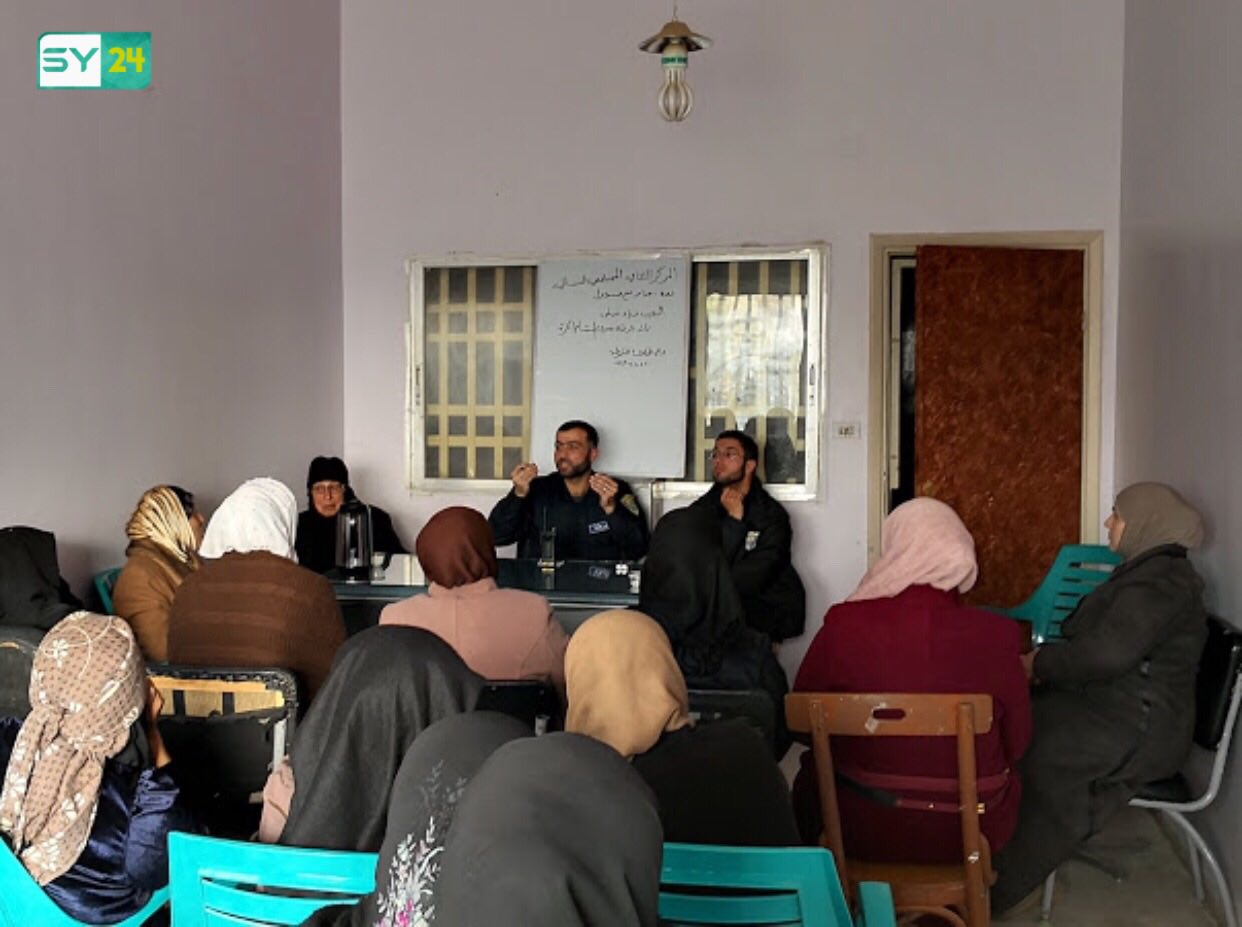 المركز الثقافي يعقد ندوة حوار مع مسؤول في بصرى الشام بدرعا