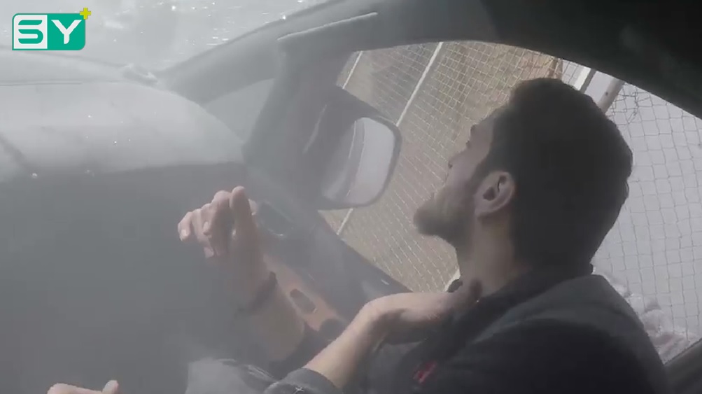 لحظات من الغوطة الشرقية.. “آخ كتفي”.. عناصر من الدفاع المدني يشتكون إصاباتهم بالقصف على دوما – آذار 2018