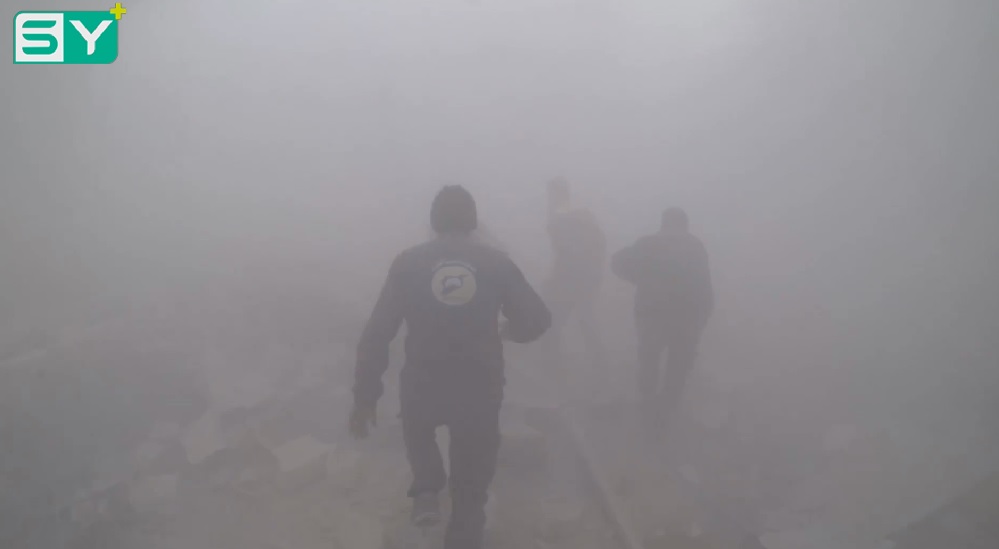 لحظات من الغوطة الشرقية.. الغارات تدفن الناس أحياء تحت الأنقاض في دوما – آذار 2018