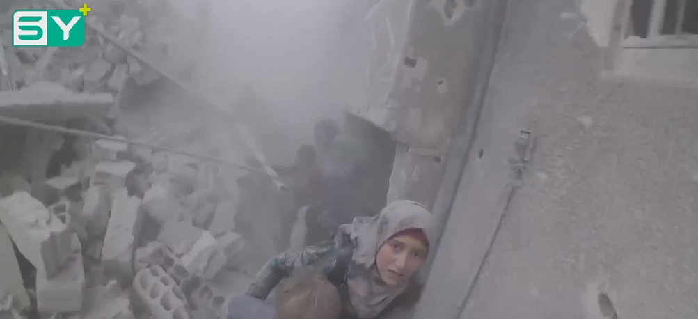 لحظات من الغوطة الشرقية.. الشهداء اتركوهم وأسعفوا الجرحى – آذار 2018