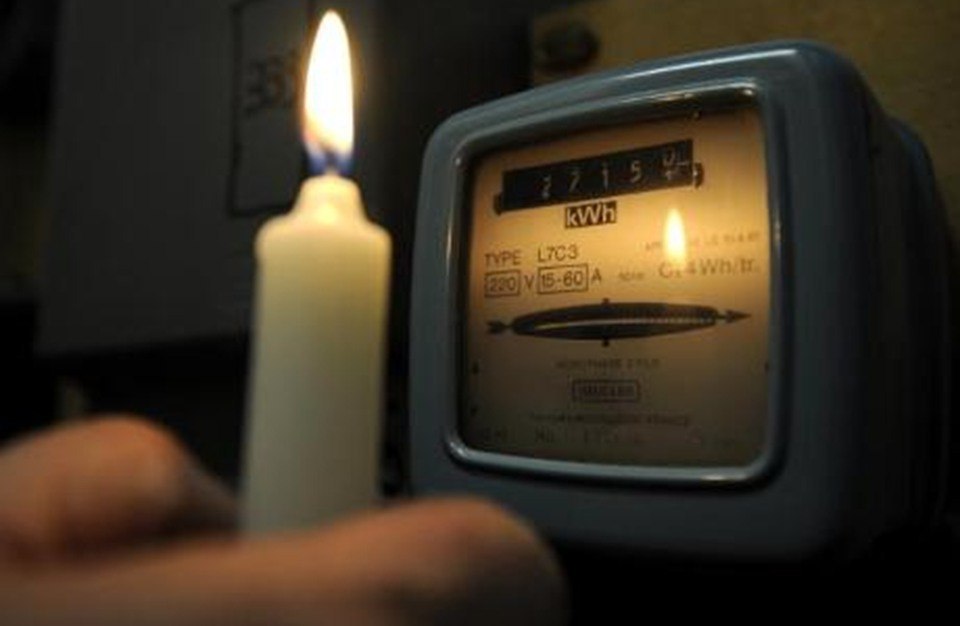 مواطن من دمشق ينصدم بفاتورة كهرباء خيالية