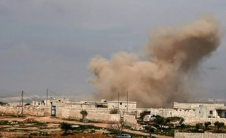 عدداً من المدنيين أصيبوا بجروح متفاوتة جراء قصف صاروخي من قبل "تحرير الشام"
