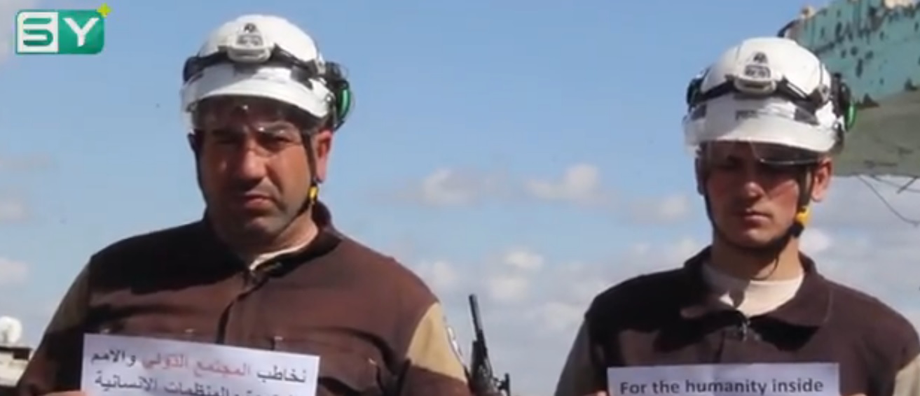 وقفة سلمية من “الخوذ البيضاء” في مدينة مورك تضامناً مع الغوطة الشرقية