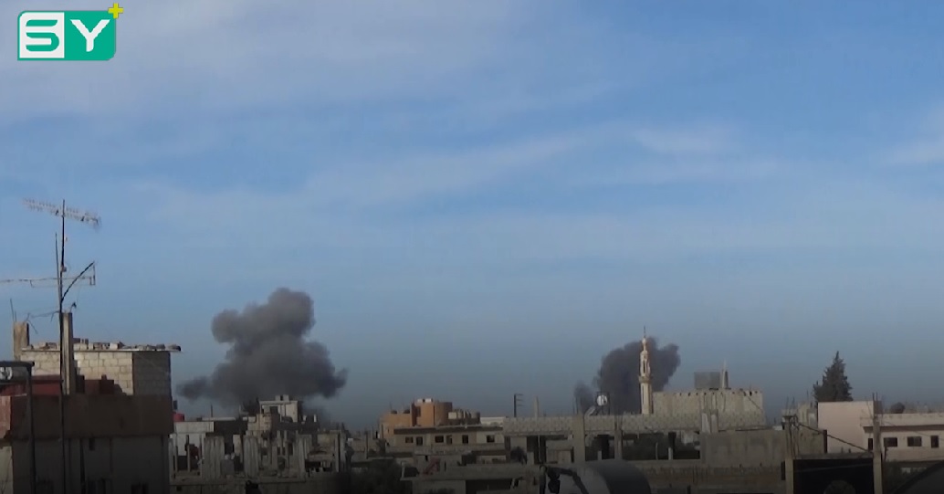 خروقات قوات النظام في الجنوب السوري عبر استهداف بلدة الصورة وبصر الحرير بعدة غارات جوية