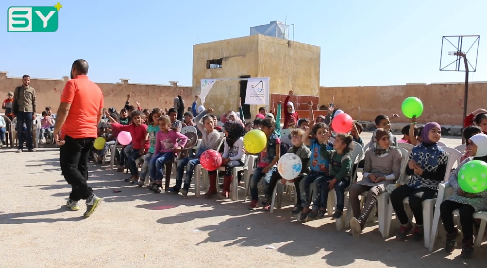 إقامة حفل ترفيهي لطلاب الغوطة الشرقية المهجرين في الأتارب بريف حلب