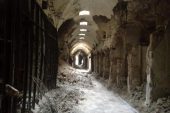 موالون يطالبون النظام بالاهتمام في أسواق حلب المدمرة