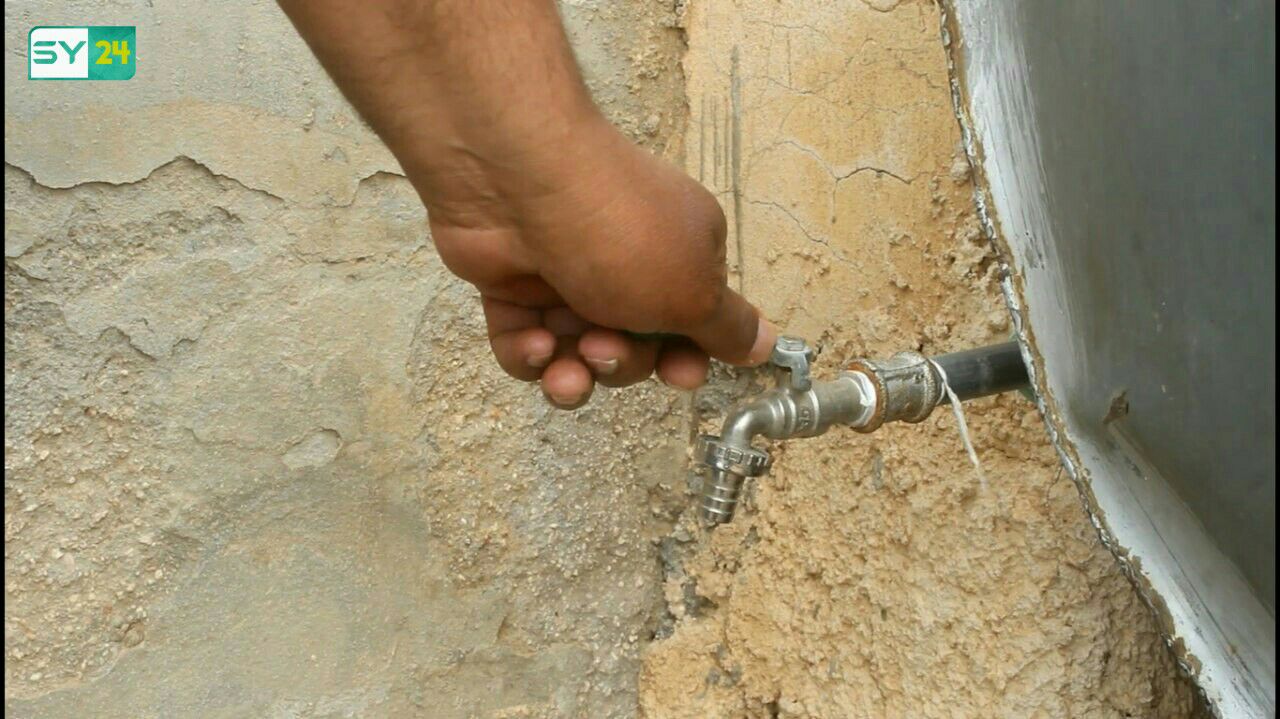 في مدينة الفرات.. أحياء في ريف الرقة بلا مياه ومطالب بتأمين مضخات