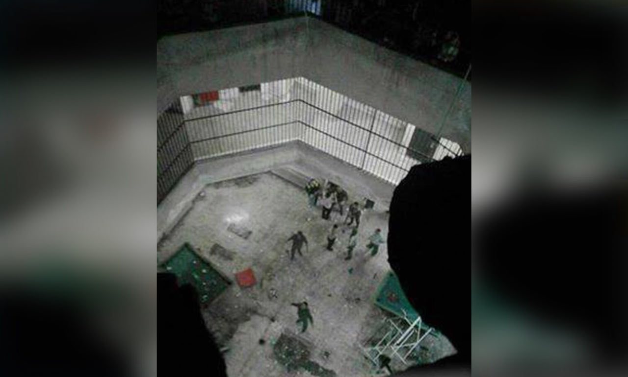 لماذا بدأ معتقلو سجن السويداء إضراباً مفتوحاً عن الطعام؟