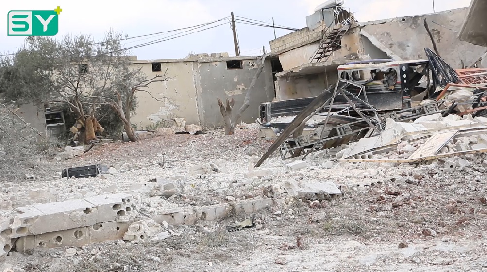 أضرار بالغة في الممتلكات نتيجة القصف على بلدة “الشيخ مصطفى” في ريف إدلب