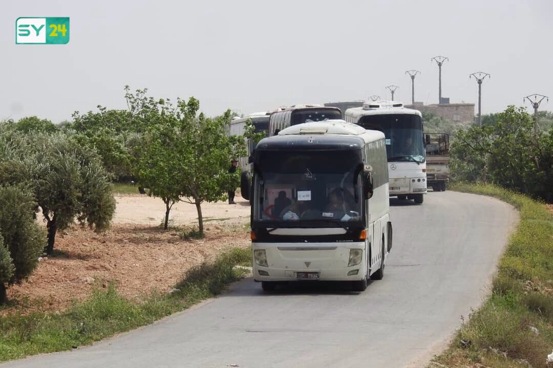عدسة SY24 ترصد لحظة وصول مهجّري الضمير إلى الشمال السوري