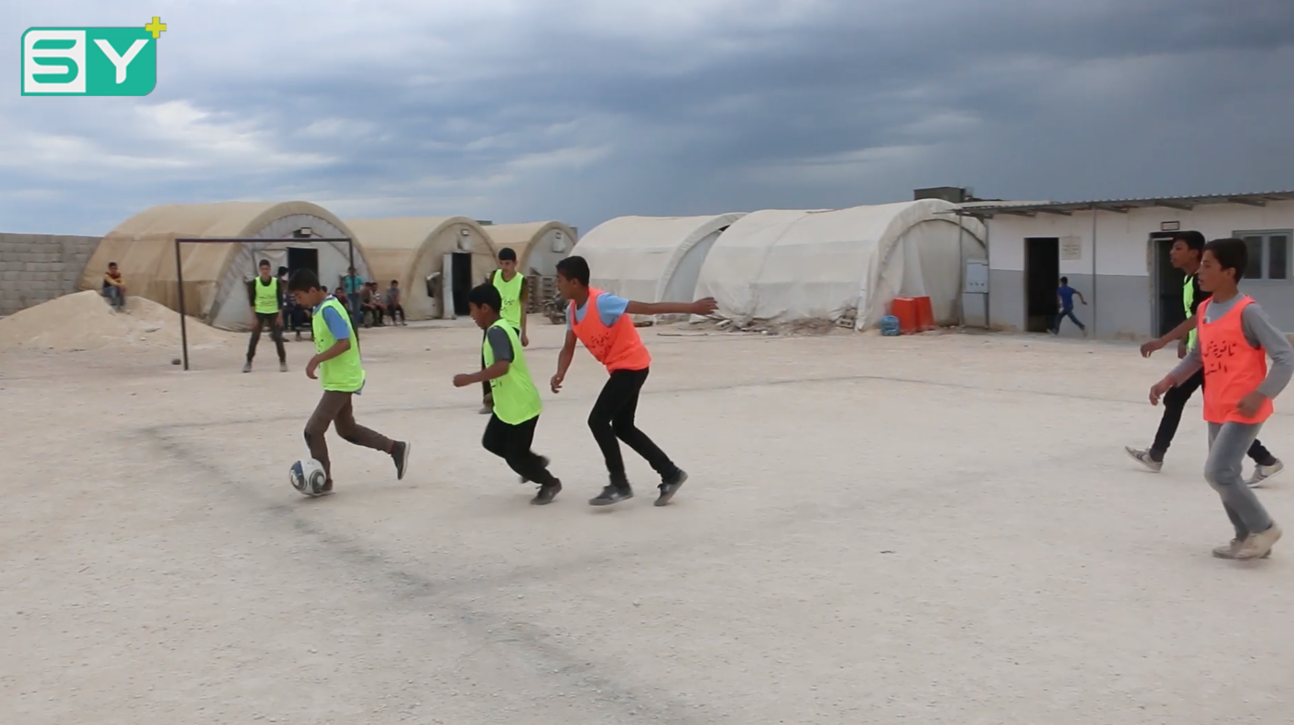 منافسات كروية وأجواء حماسية تُشعل ساحة ثانوية تل رفعت شمال حلب