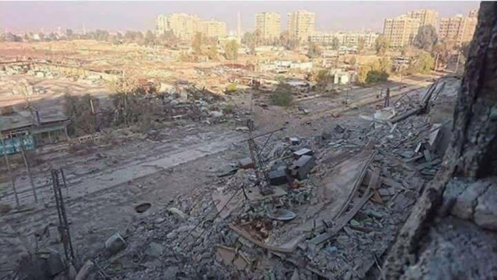 النظام يستهدف أحد الملاجئ في مخيم اليرموك ويرتكب مجزرة بحق المدنيين