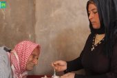 "تركية الفارس".. امرأة من ريف إدلب رهنت حياتها لمساعدة والدها وأختها