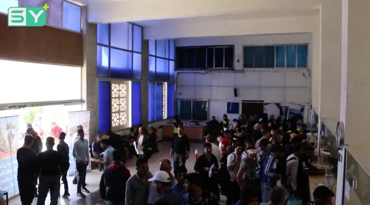 من باب الهوى.. استمرار توافد السوريين من تركيا إلى بلادهم لقضاء إجازة العيد