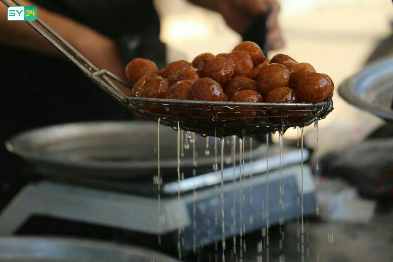 عدسة SY24 ترصد أجواء الأيام الأولى من رمضان في مدينة الأتارب بريف حلب