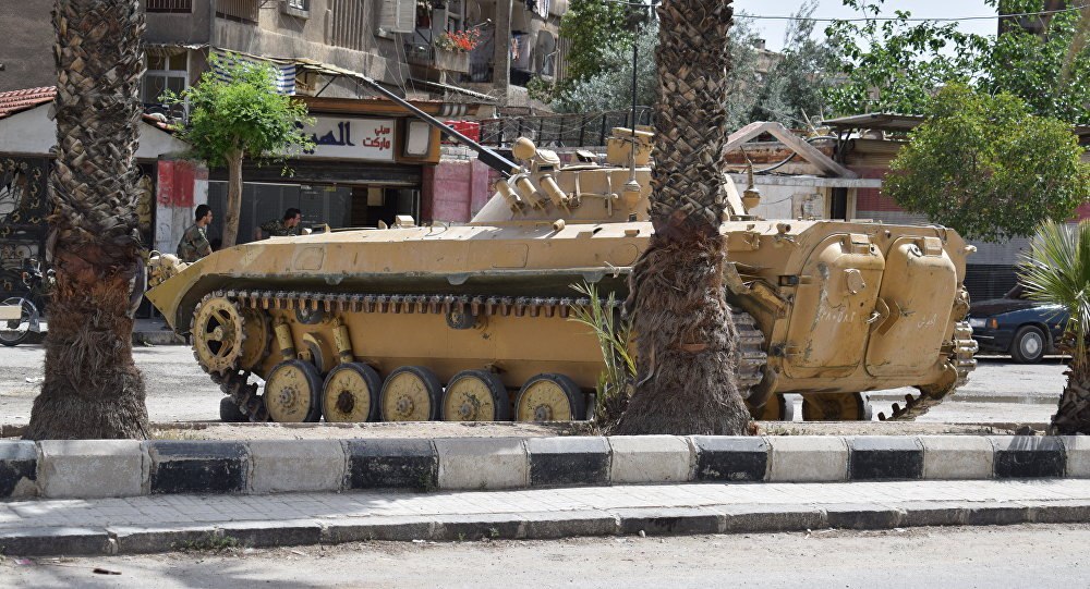 النظام السوري يخرق اتفاقية ريف حمص ويقتحم الحولة بالدبابات!