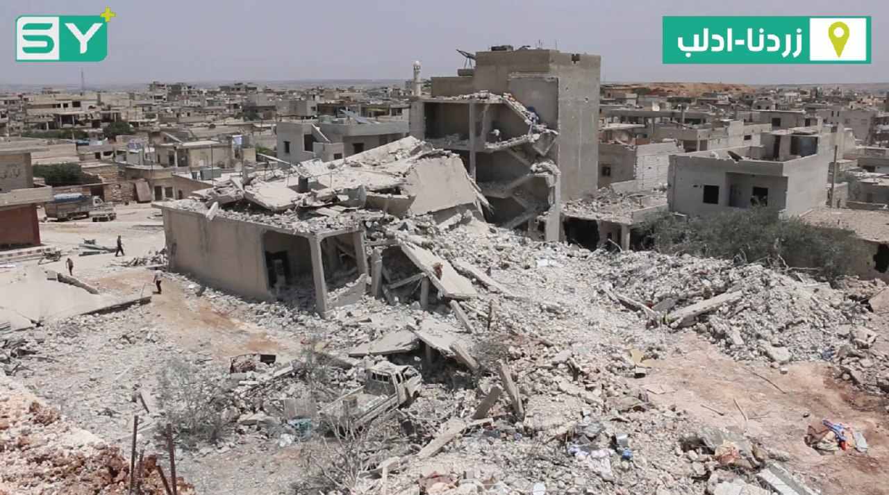 45 قتيلاً و70 جريحاً.. بيوت دُفنت بأهلها في بلدة زردنا بإدلب