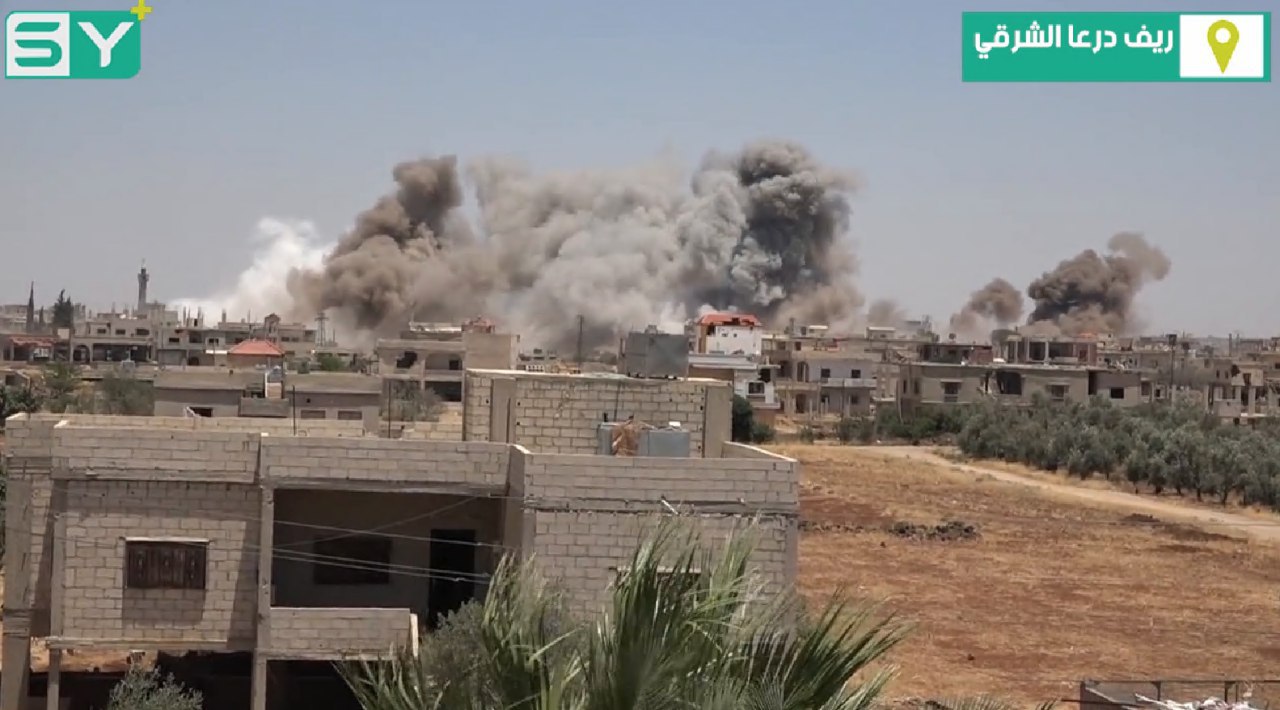 مشاهد من القصف الجوي المكثف على ريف درعا الشرقي