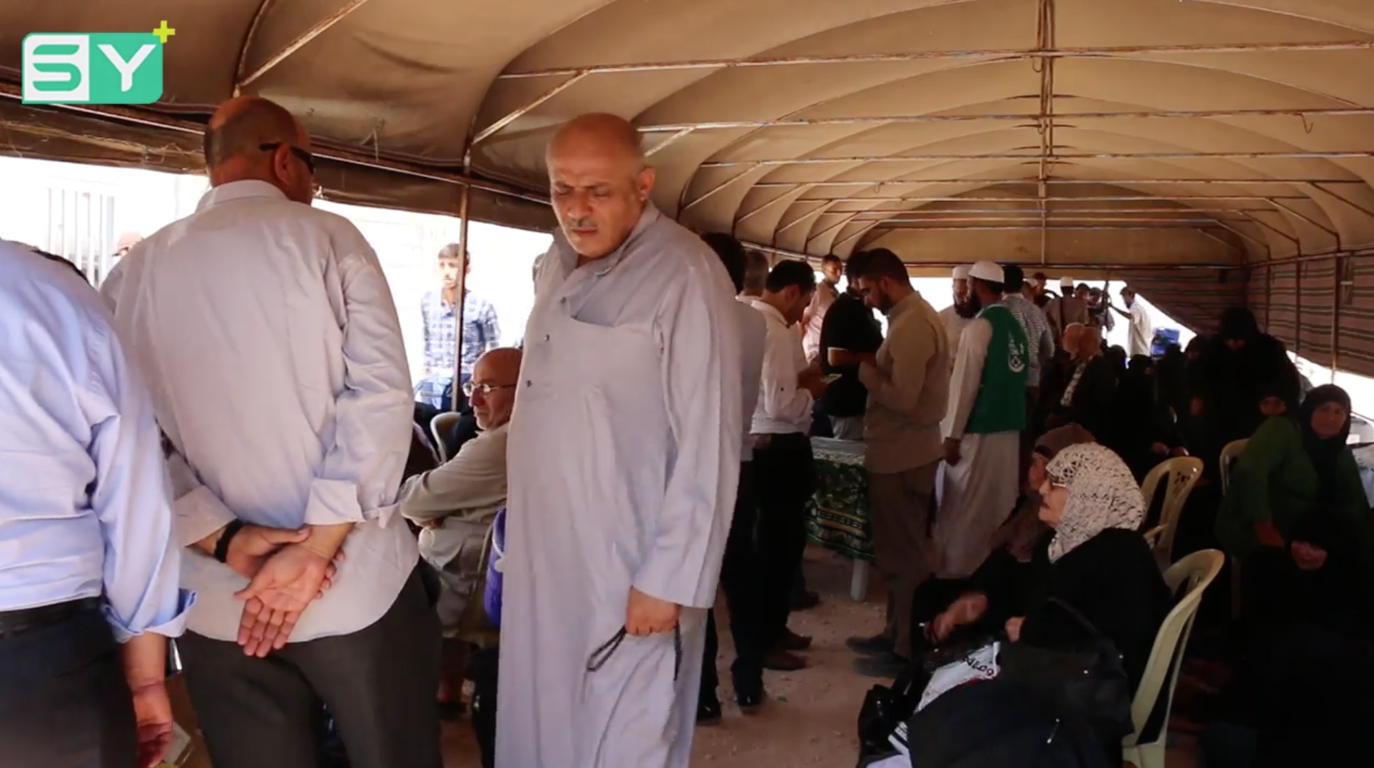 بدء توافد السوريين إلى معبر باب السلامة قاصدين الحج