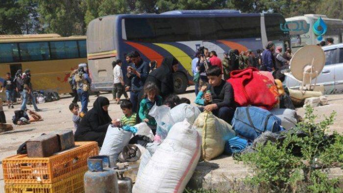 التهجير القسري.. القافلة الأخيرة تتجهز لمغادرة درعا