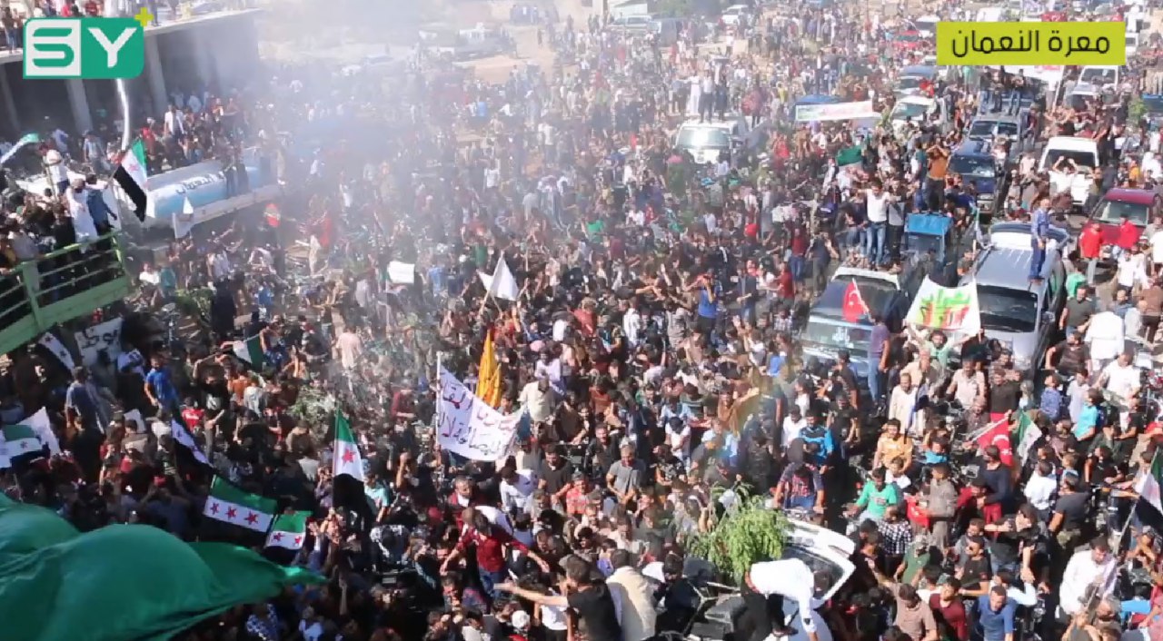 من ساحات معرة النعمان بريف إدلب.. “بدنا إعدامك بشار”