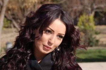 الممثلة السورية دينا هارون