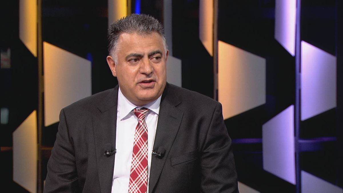 بعد تجميد عضويته.. “خالد المحاميد” يغادر هيئة المفاوضات العليا