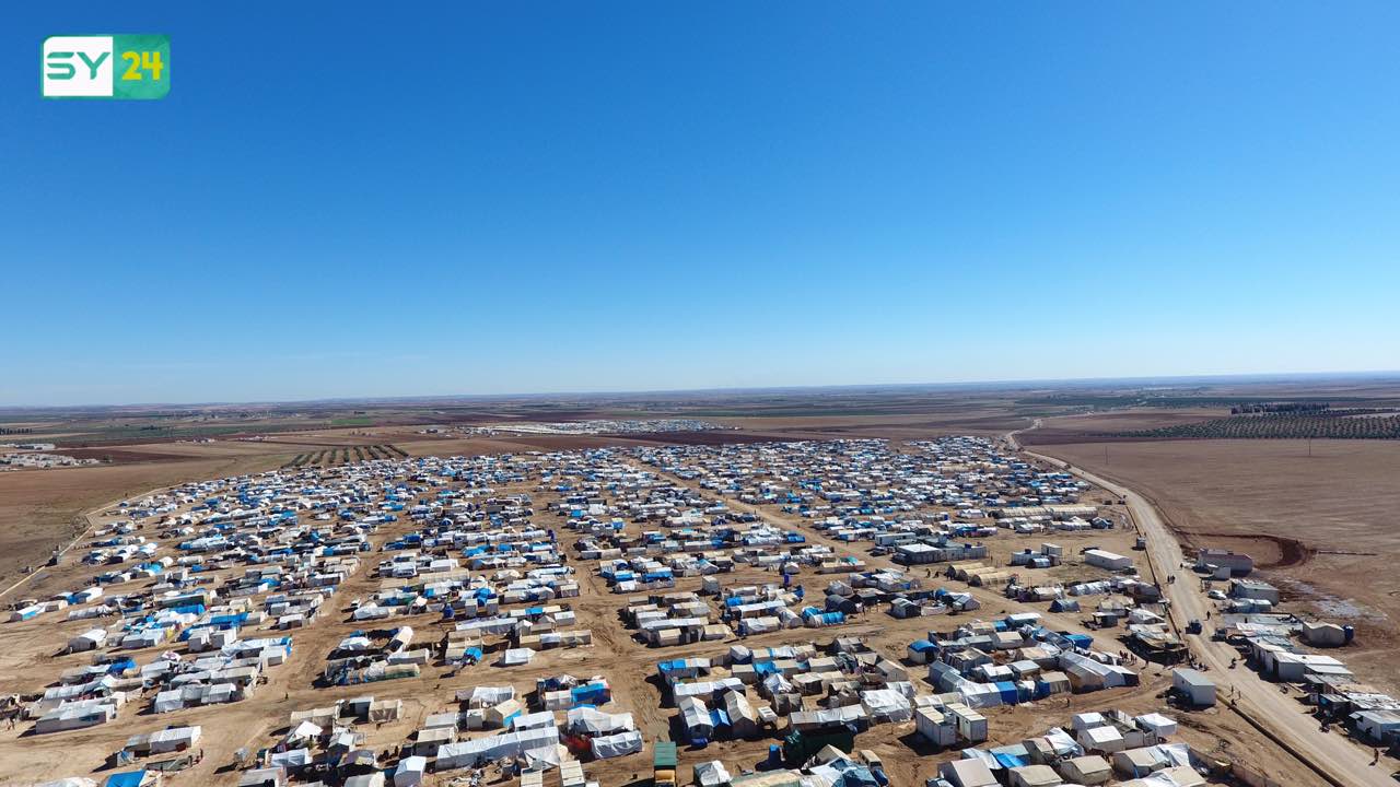 صور جوية لأحد أكبر مخيمات النازحين السوريين