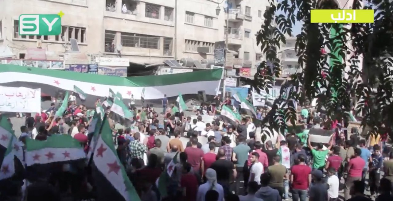 “يلا ارحل يا بشار”..من وسط مدينة إدلب