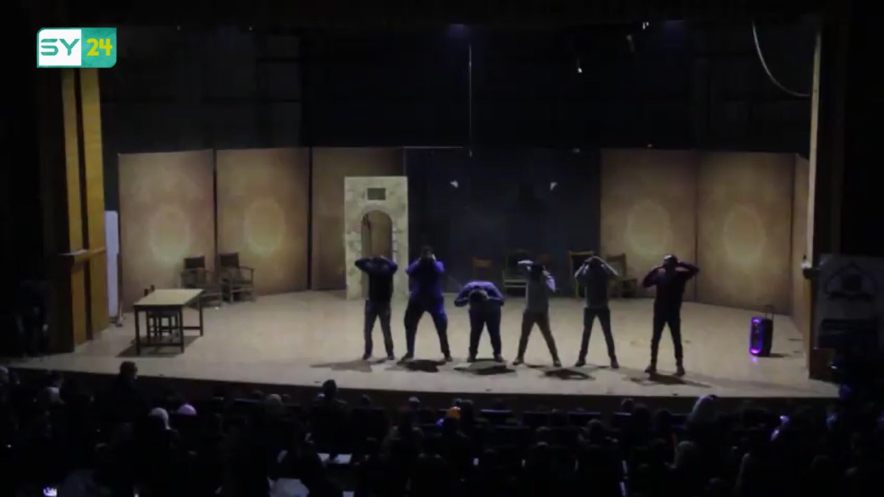 عرض مسرحي لتوعية الأطفال من مخاطر السمنة في إدلب