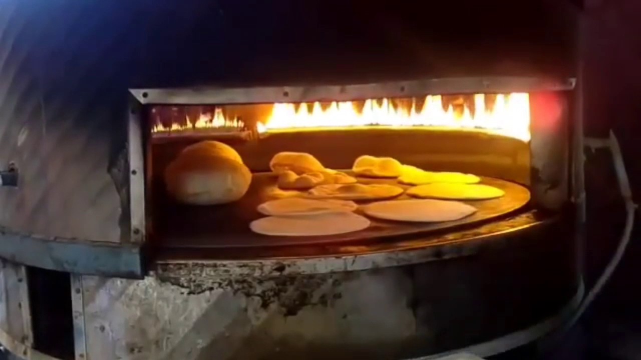 تجنباً لتهريب القمح.. النظام ينوي استخدام باركود على أكياس الخبز