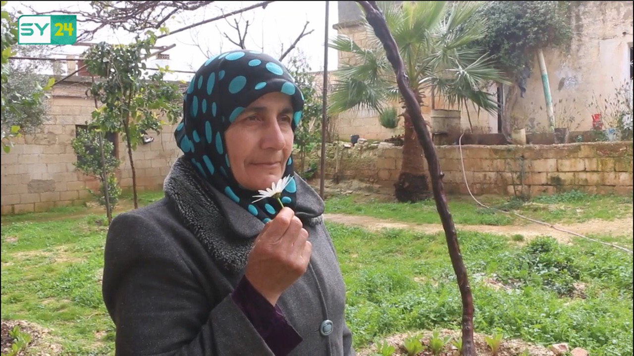 امرأة لم تكسر عزيمتها رغم تعرضها للعنف من زوجها في إدلب