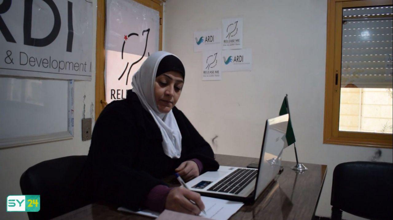 ولاء أحمدو.. معتقلة سابقة أسست منظمة تهتم بشؤون الناجيات من الاعتقال