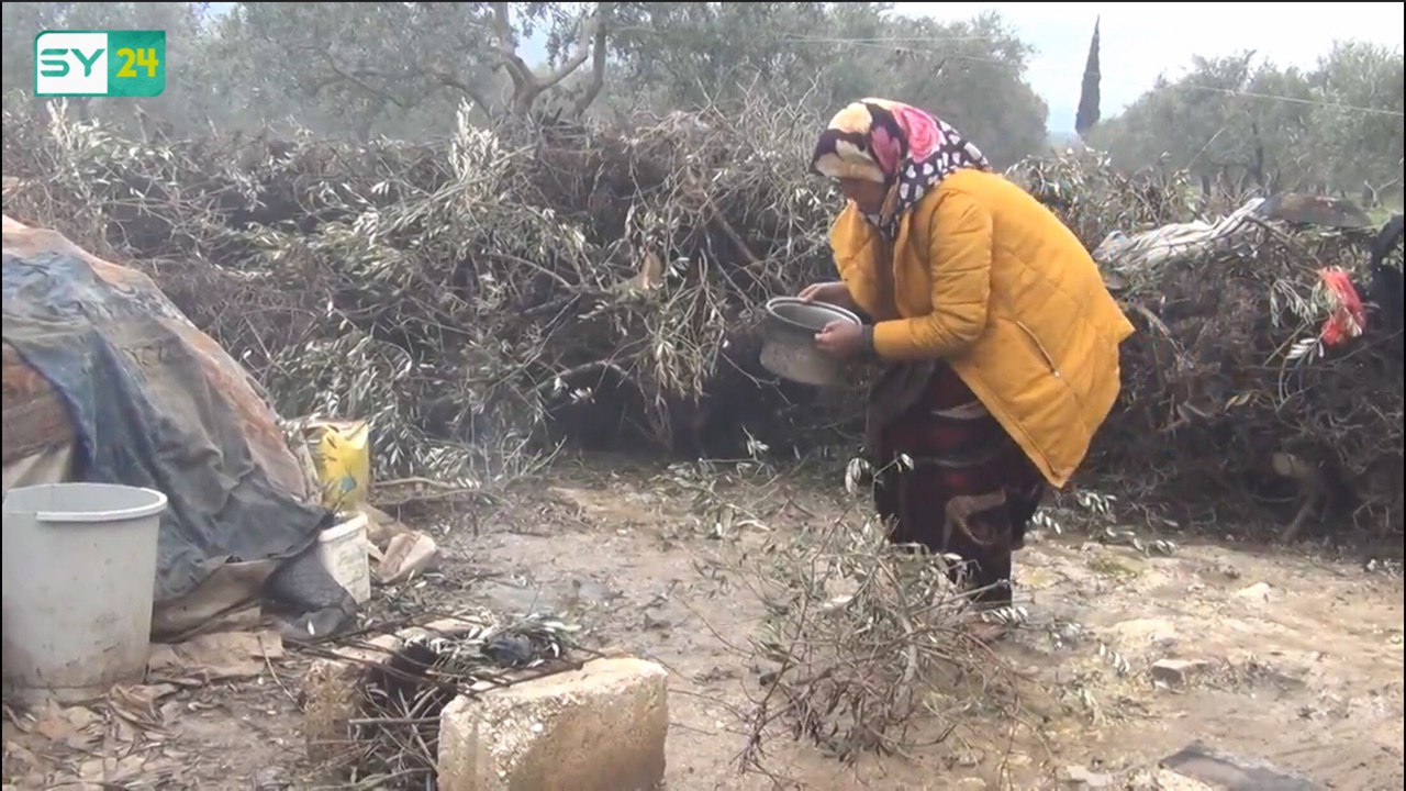سيدة في إدلب.. فقدت زوجها وما زالت تكافح لأجل بناتها