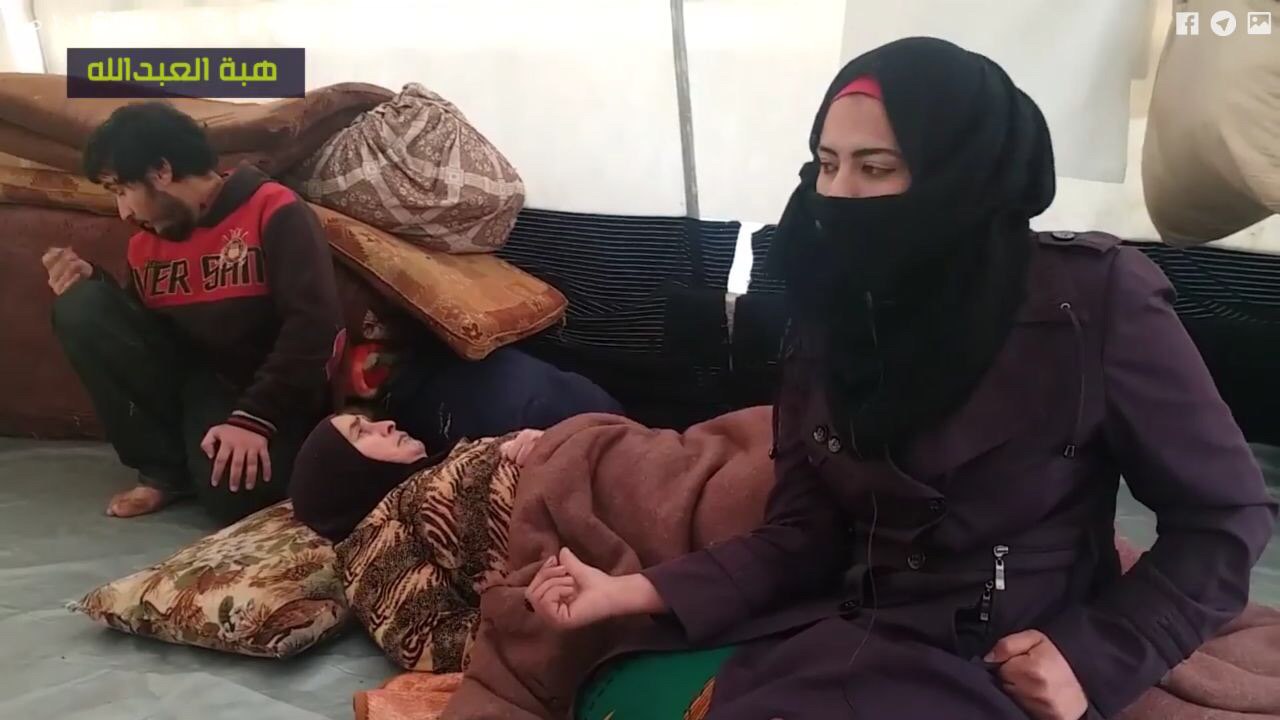 شاب معاق يكشف عن قاتلي أخته وأخيه في مخيم بإدلب