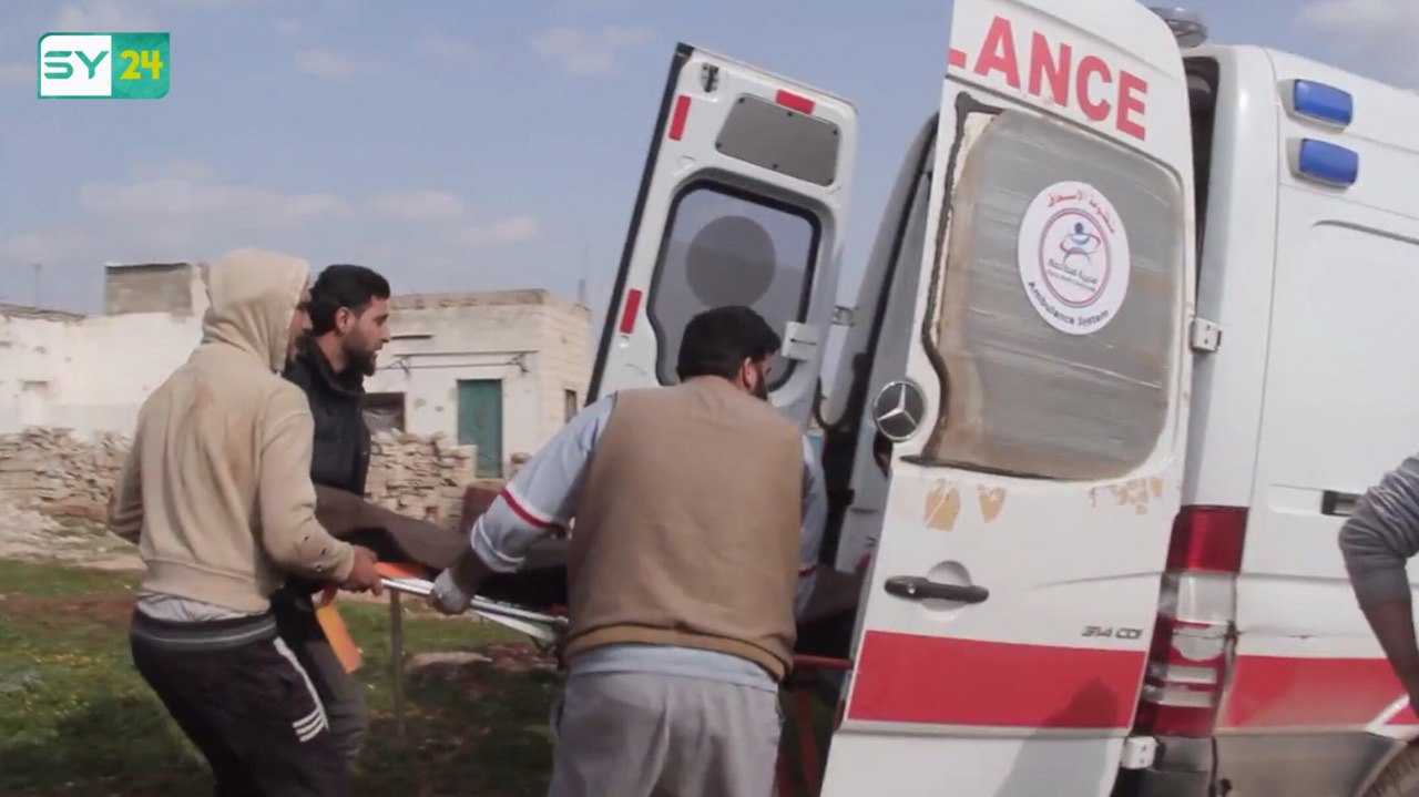 قتلى وجرحى بغارات جوية روسية على بلدة العمقية في ريف حماة