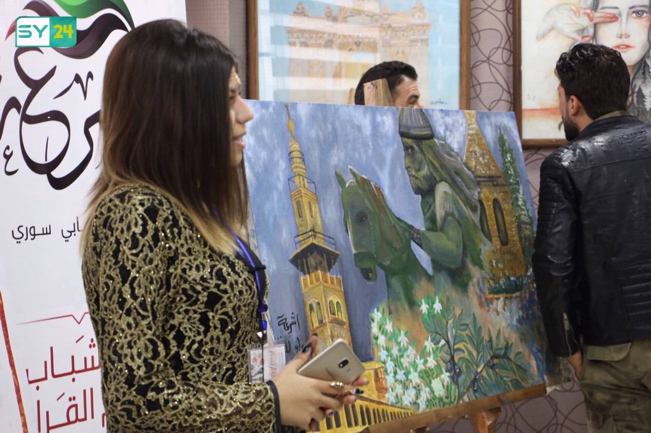 افتتاح معرض للرسم بمشاركة 17 طالبة في عفرين