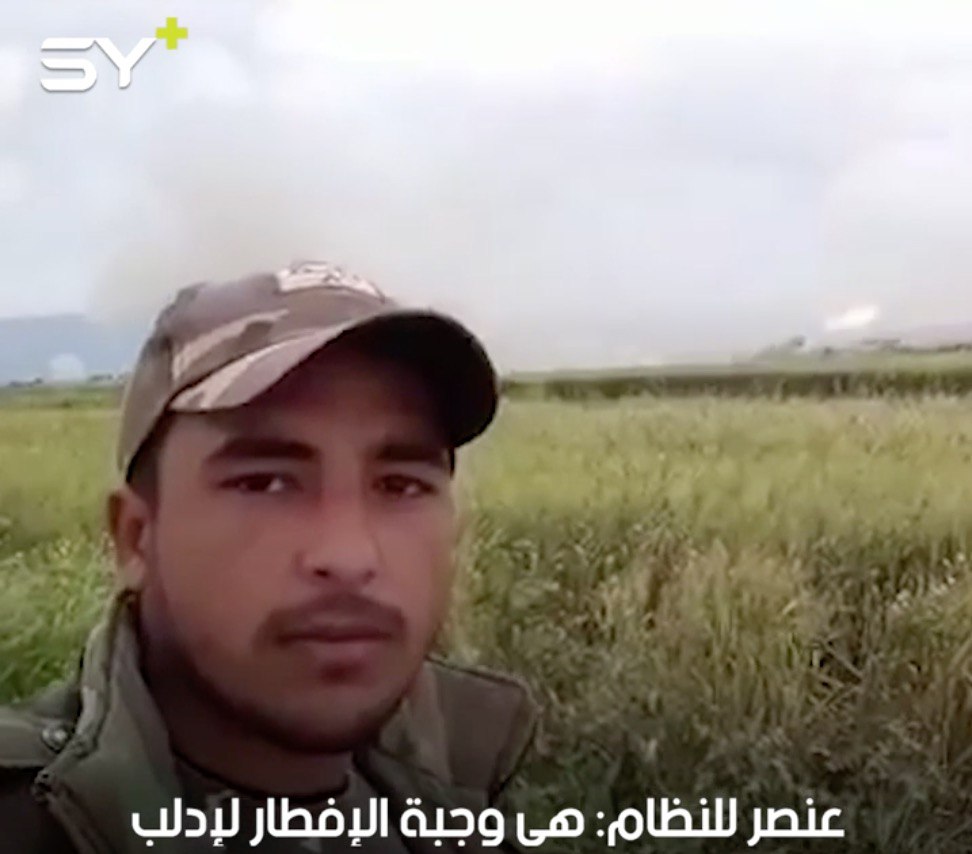 عنصر للنظام السوري يتباهى بقصف إدلب ساخراً من شهر رمضان