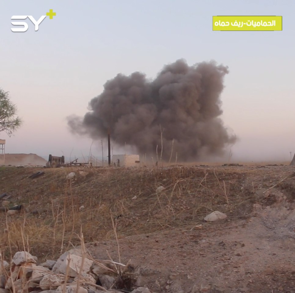 بعد طرد قوات النظام وميليشياته منها.. الطيران الحربي والمروحي يمطر منطقة الحماميات في ريف حماة بالصواريخ والبراميل المتفجرة