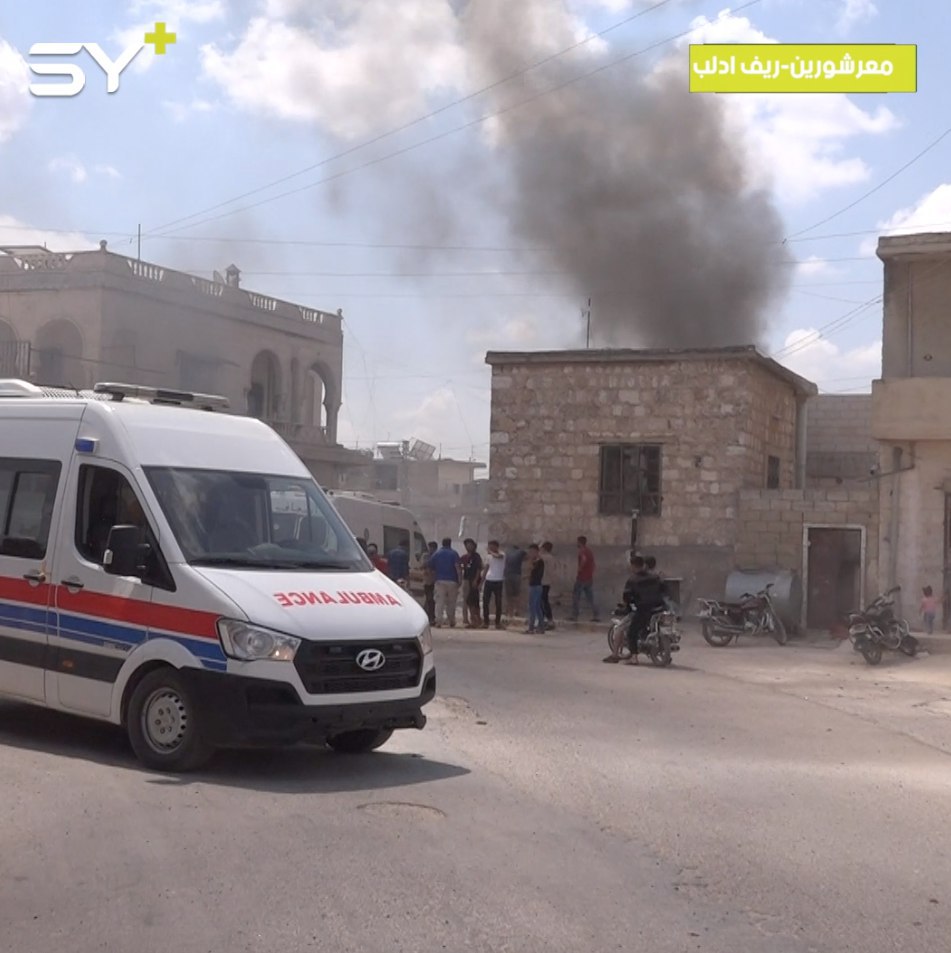 طيران النظام الحربي يرتكب مجزرة مروعة راح ضحيتها 9 قتلى كحصيلة أولية وعشرات الجرحى في بلدة معرشورين بريف إدلب