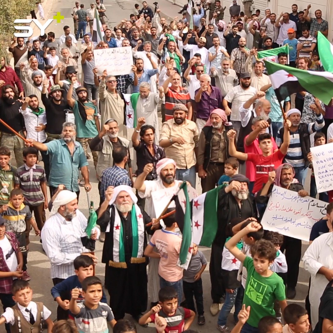 “الشعب يريد تحرير البلاد”.. من مظاهرتي باب السلامة ومدينة الباب بريف حلب