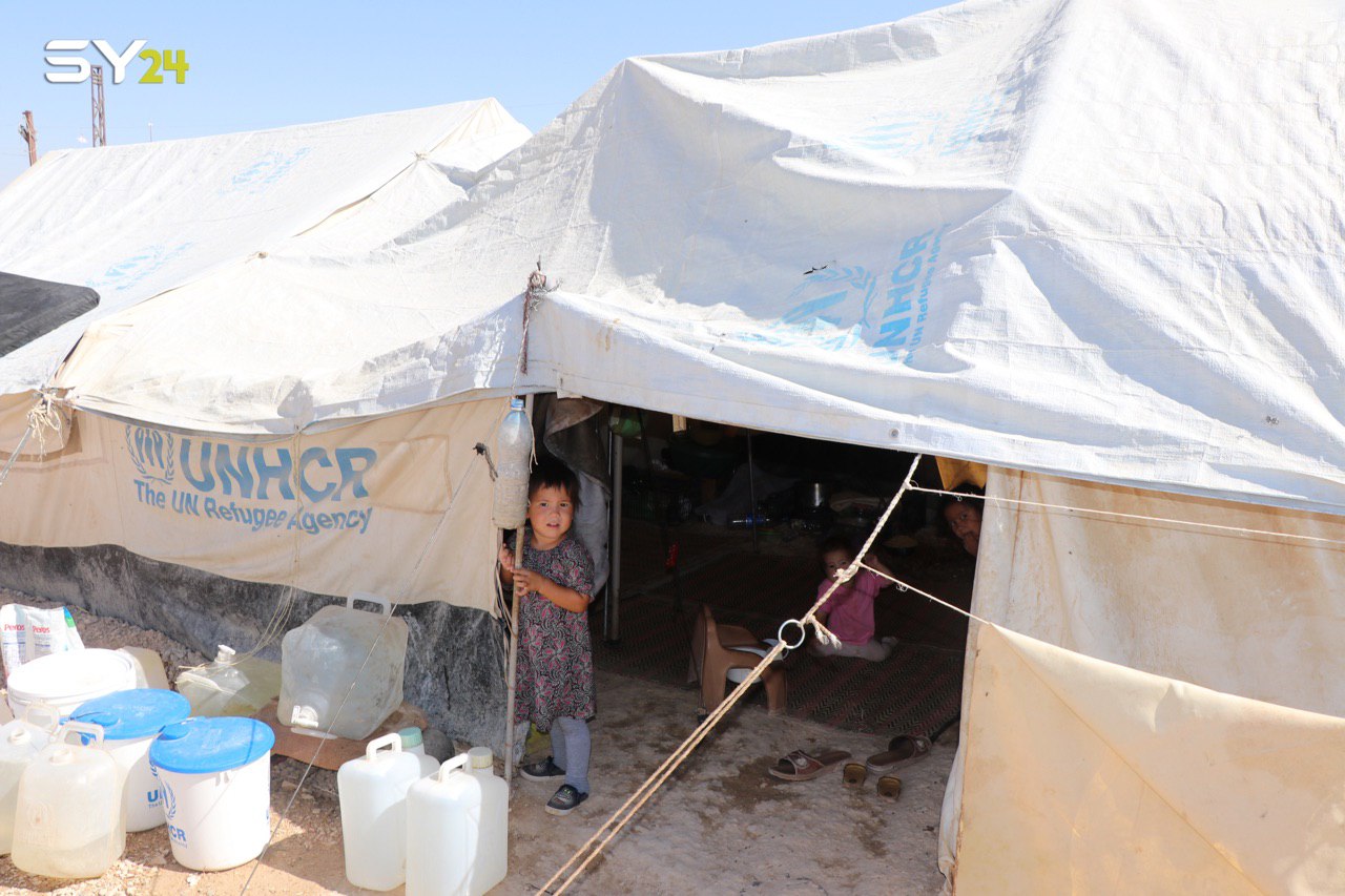 أعداد وفيات الأطفال تتضاعف في مخيم الهول بالحسكة!