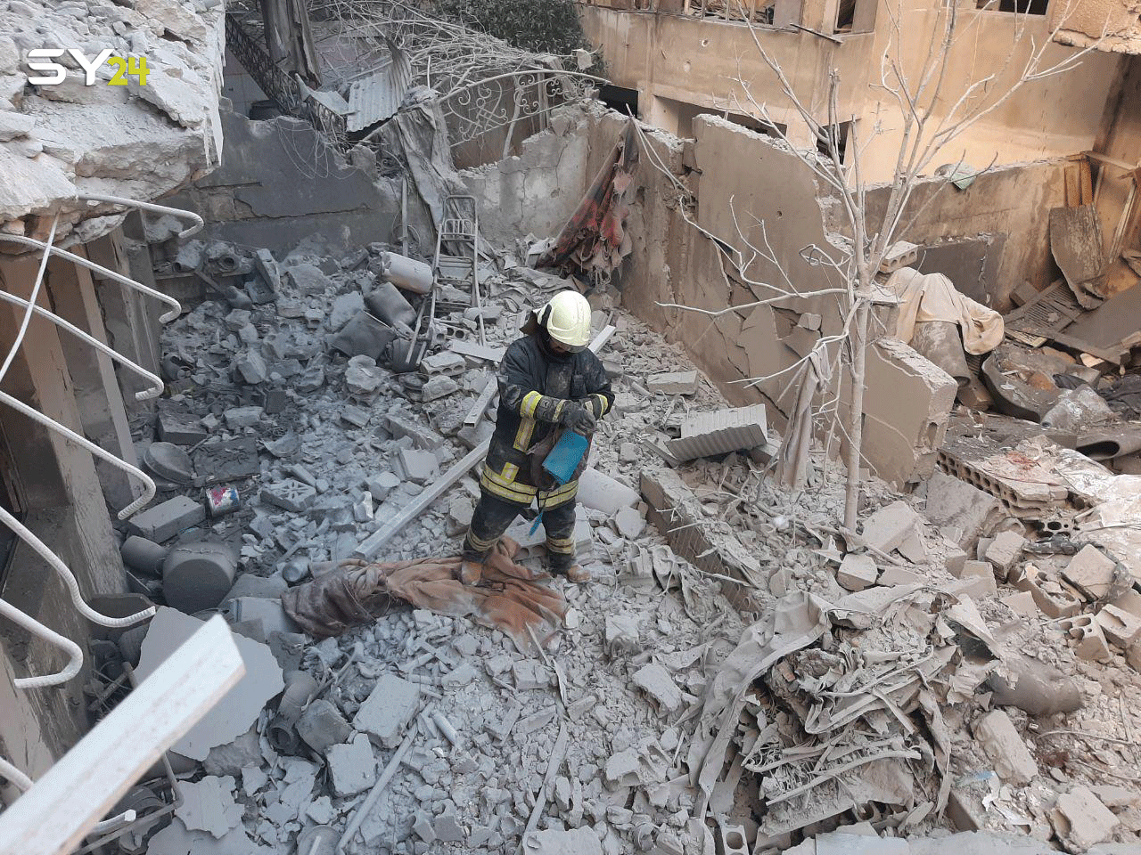 هدنة روسيا المزعومة.. قتلى وجرحى بغارات جوية على إدلب وريفها