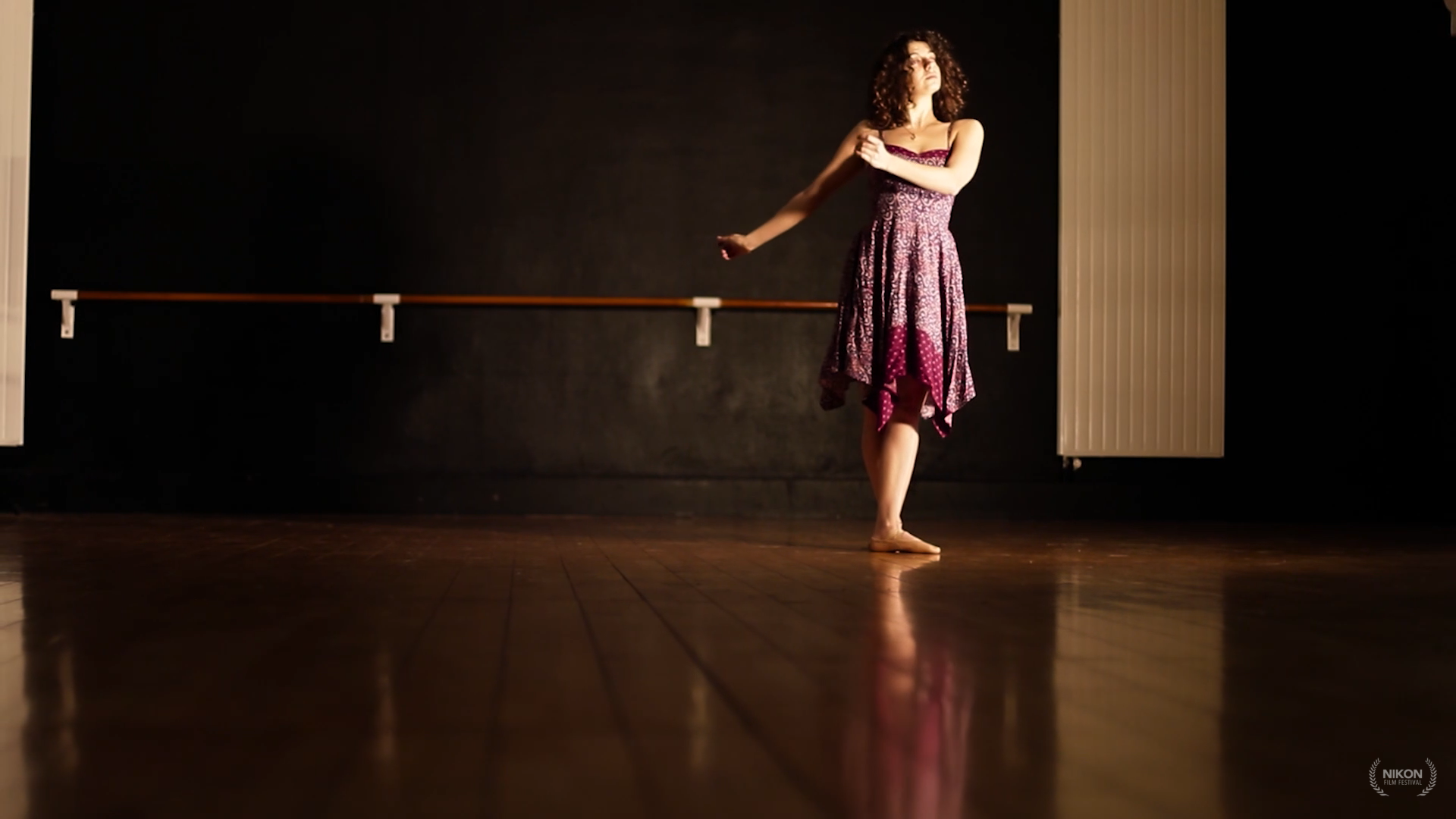 سوريون يبدعون في باريس.. فيلم “جيل الثورة”.. من الجيل المكسور إلى جيل الحرية