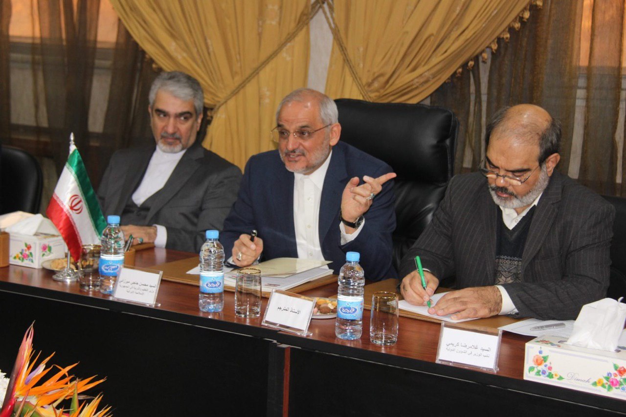 إيران تستولي على قطاع التعليم في سوريا.. ومصادر: هذا أخطر ما مر على سوريا