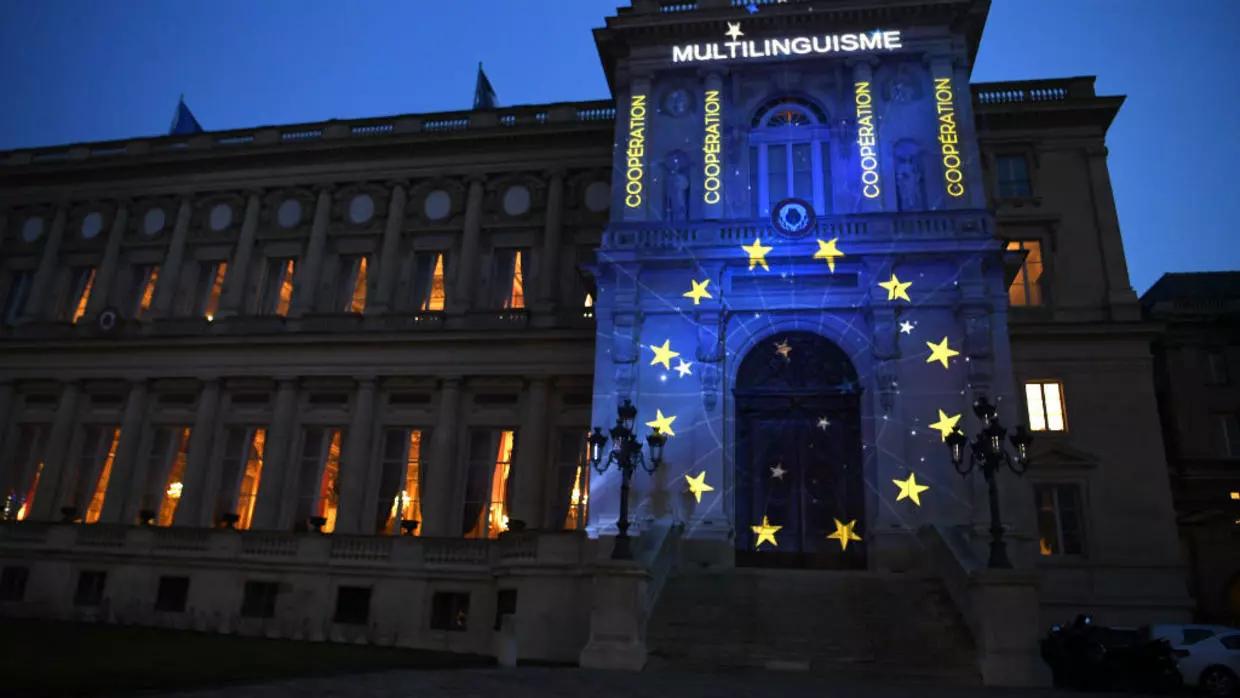 شركة تحتال على الاتحاد الأوروبي بـ 2 مليون يورو لـ “سيادة القانون” في سوريا